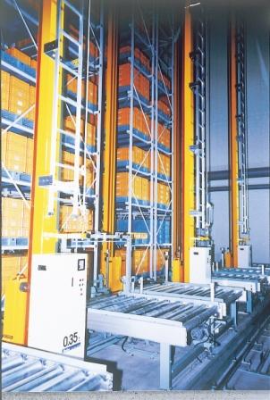 冷凍・冷蔵の自動倉庫の導入事例